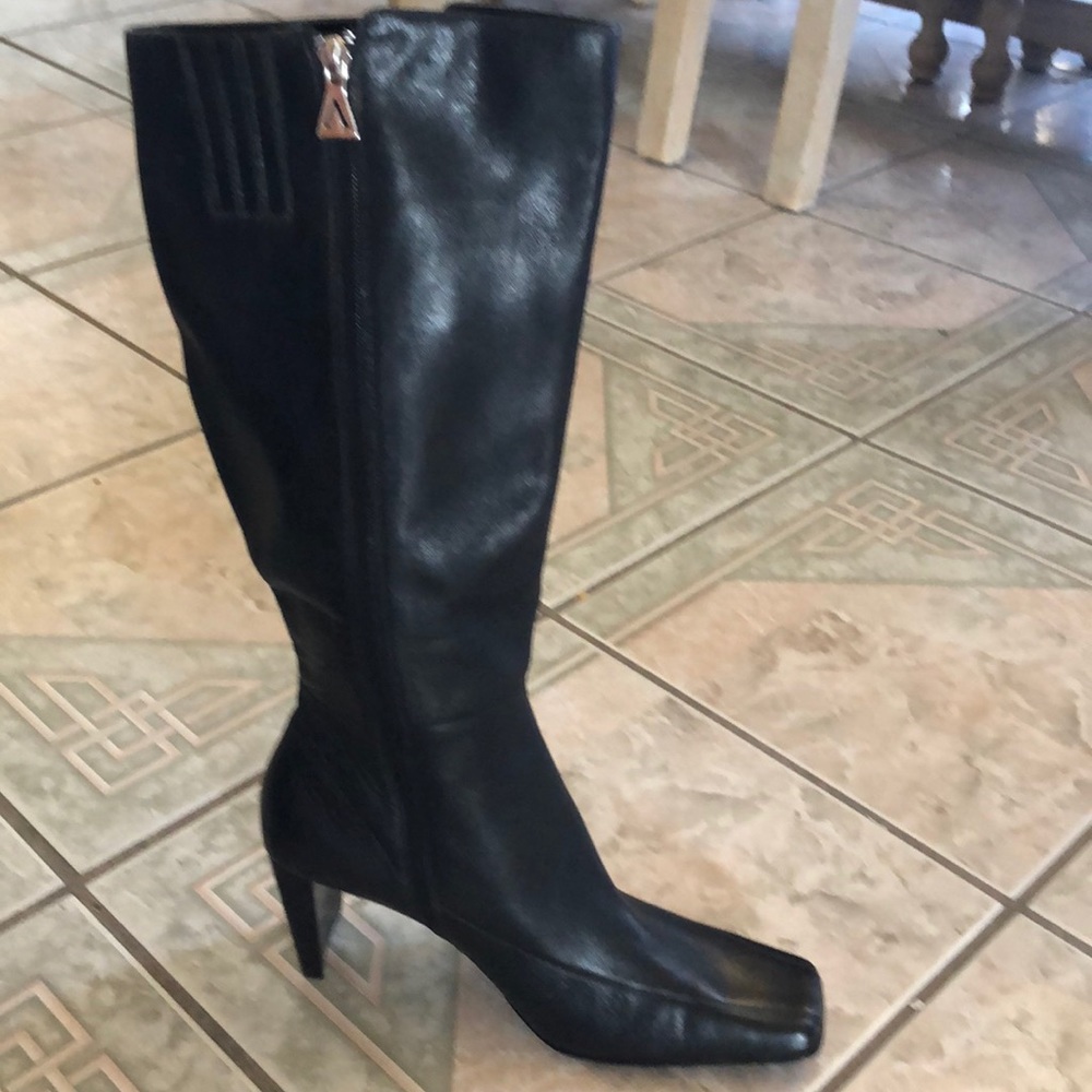 Anne Klein beautiful sexy boots